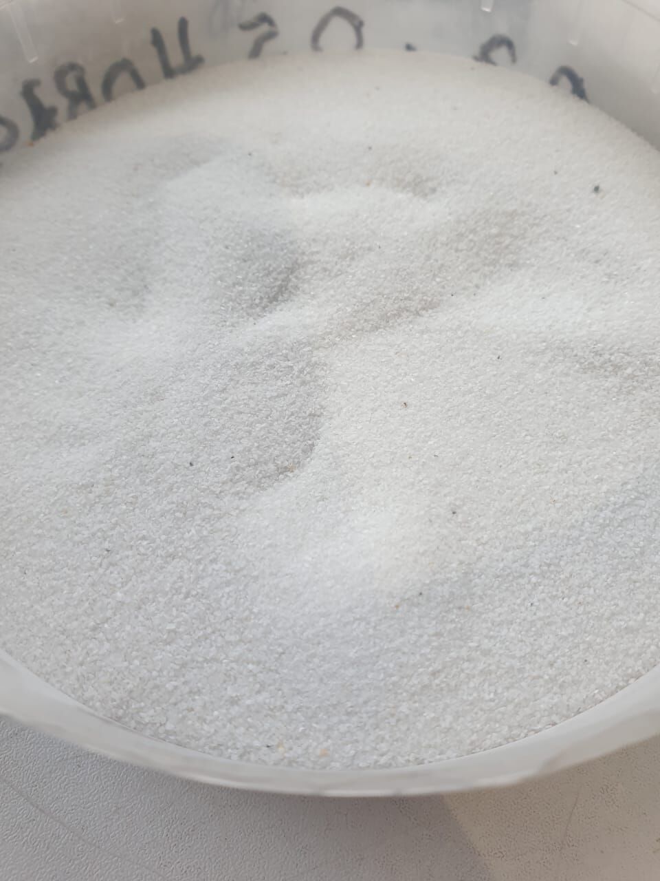 Мраморный песок крошка белая фракция 0,2-0,5 мм. чистая. фасовка мешок 1000кг белый песок 3