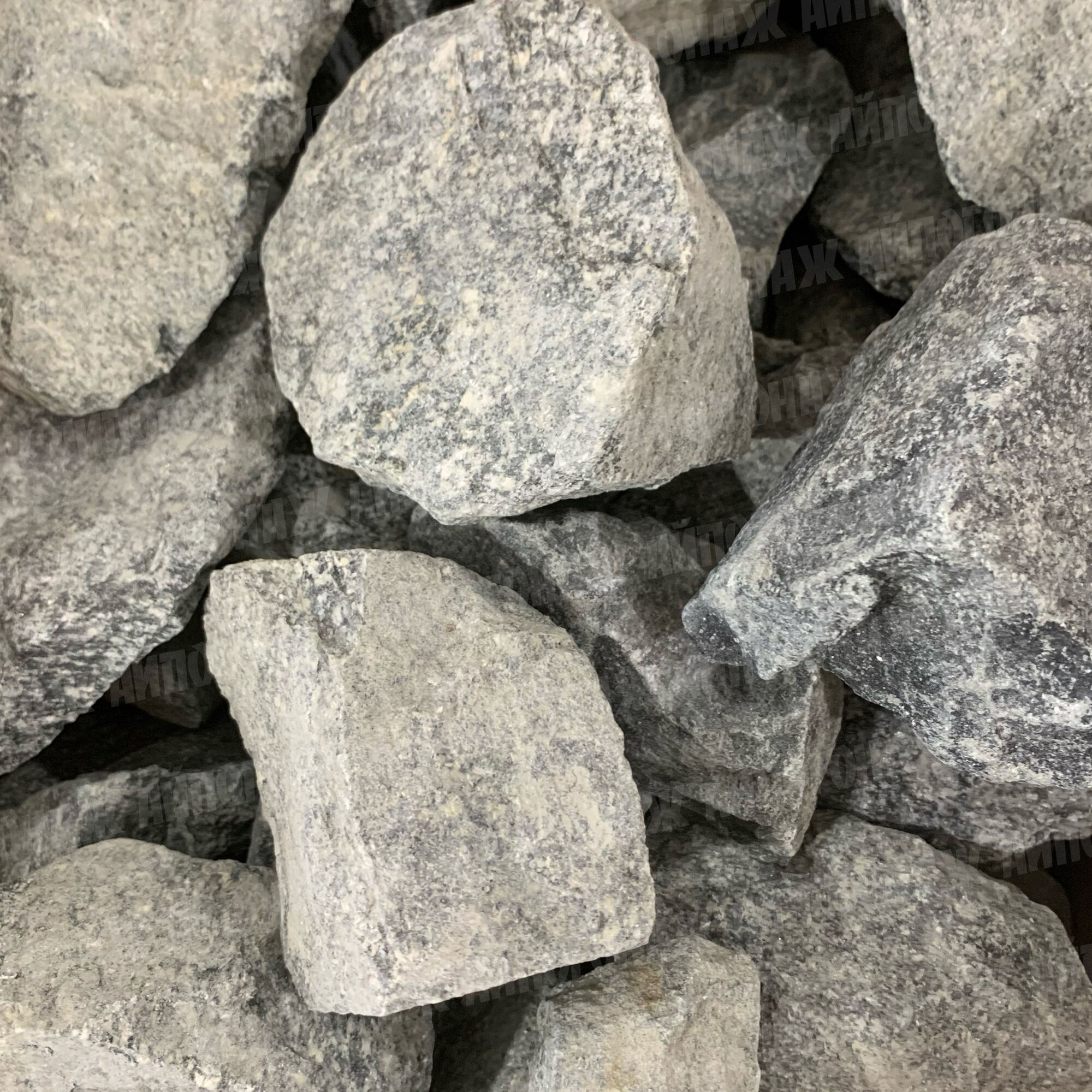 Банный камень Габбро-диабаз колотый, коробка 20 кг