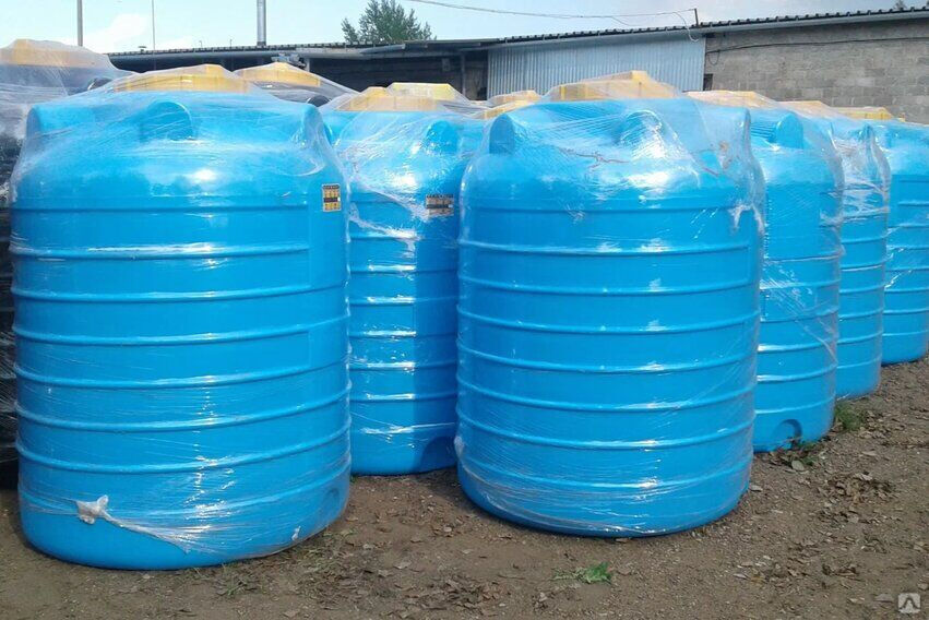 Емкость пластиковая цилиндрическая 2000 литров для водоснабжения и полива 13
