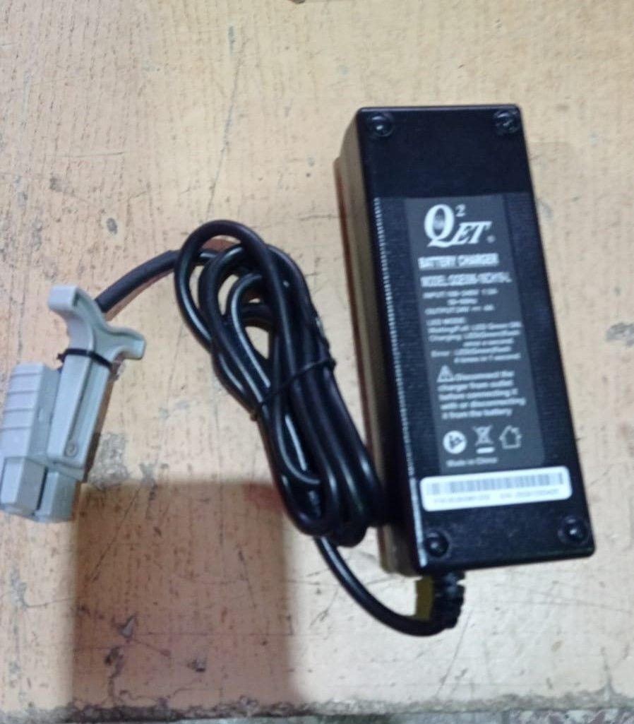 Зарядное устройство для тележек PPT15-2 24 В/4 А (Charger)