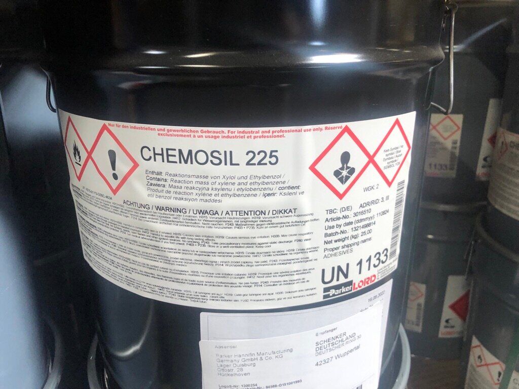 Клей теплореактивный Хемосил-225 ( в контейнерах 10/25 кг, баки 190 кг)