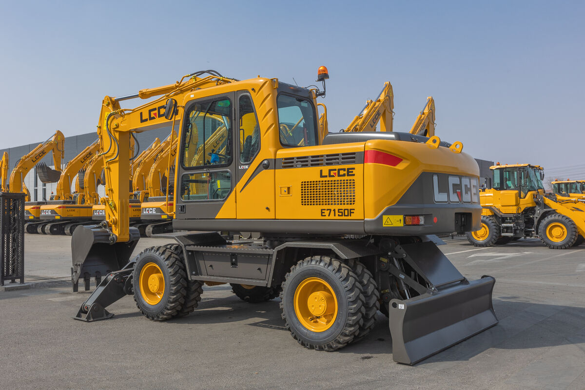 Экскаватор колесный LGCE E7150F Linyi Lingong Heavy Industry Machinery Co.,  Ltd, цена в Набережных Челнах от компании Специальные машины